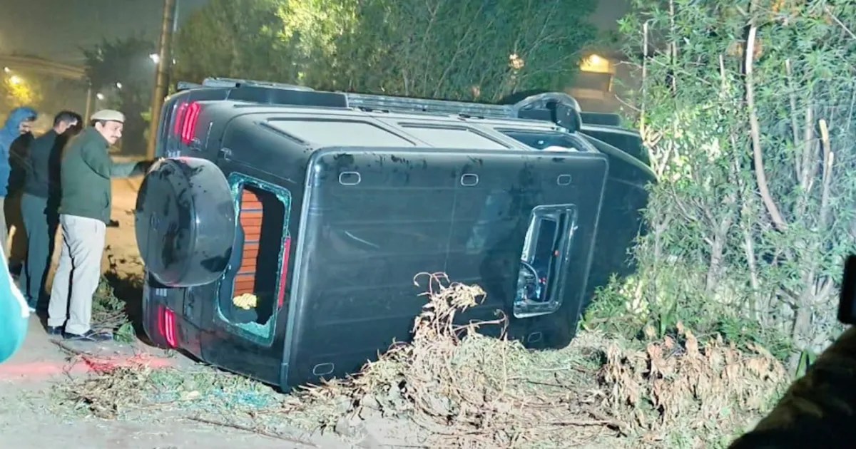 Speeding Mercedes Collides Near South Delhi Mall, Killing One and Injuring Two