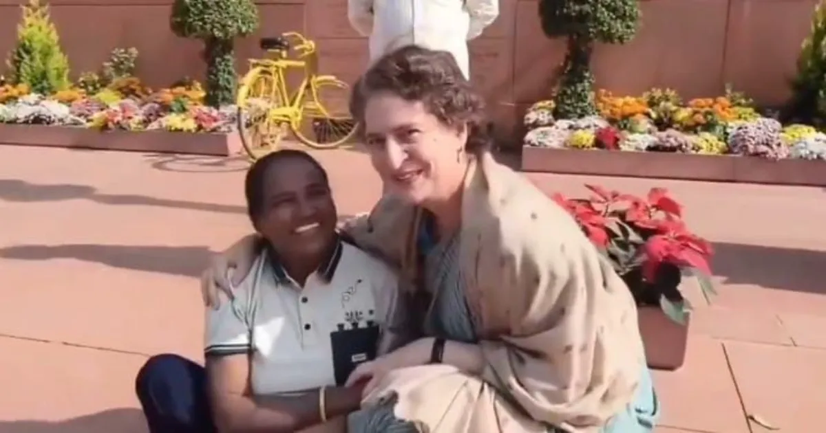 Priyanka Gandhi's Heartwarming Gesture with Disabled Woman at Parliament Gate Goes Viral​
