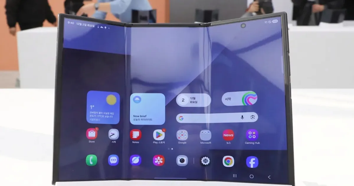 Samsung's Foldables Dominate—Apple's Move Incoming?