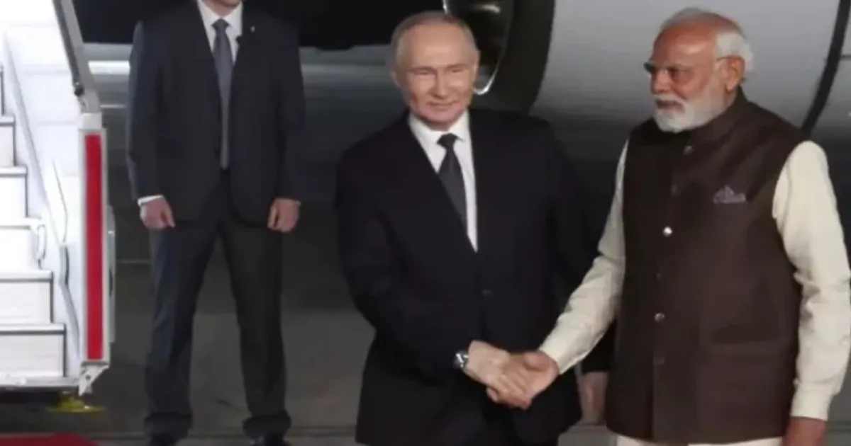 Russian President Vladimir Putin Lands in New Delhi: PM Modi Personally Welcomes Him at Palam Airbase