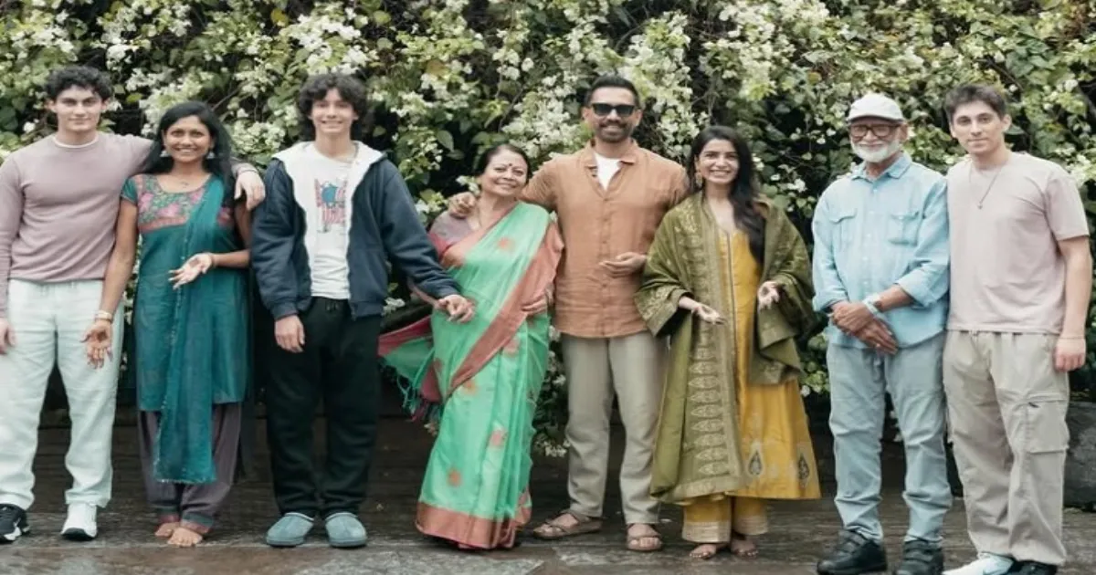 samanthas-secret-mehendi-moment-with-raj-nidimorus-fami