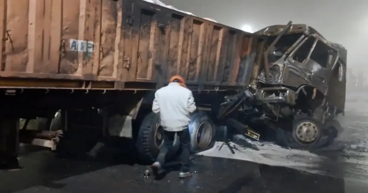 Truck Driver Burnt Alive in Dense Fog Highway Crash in Uttar Pradesh