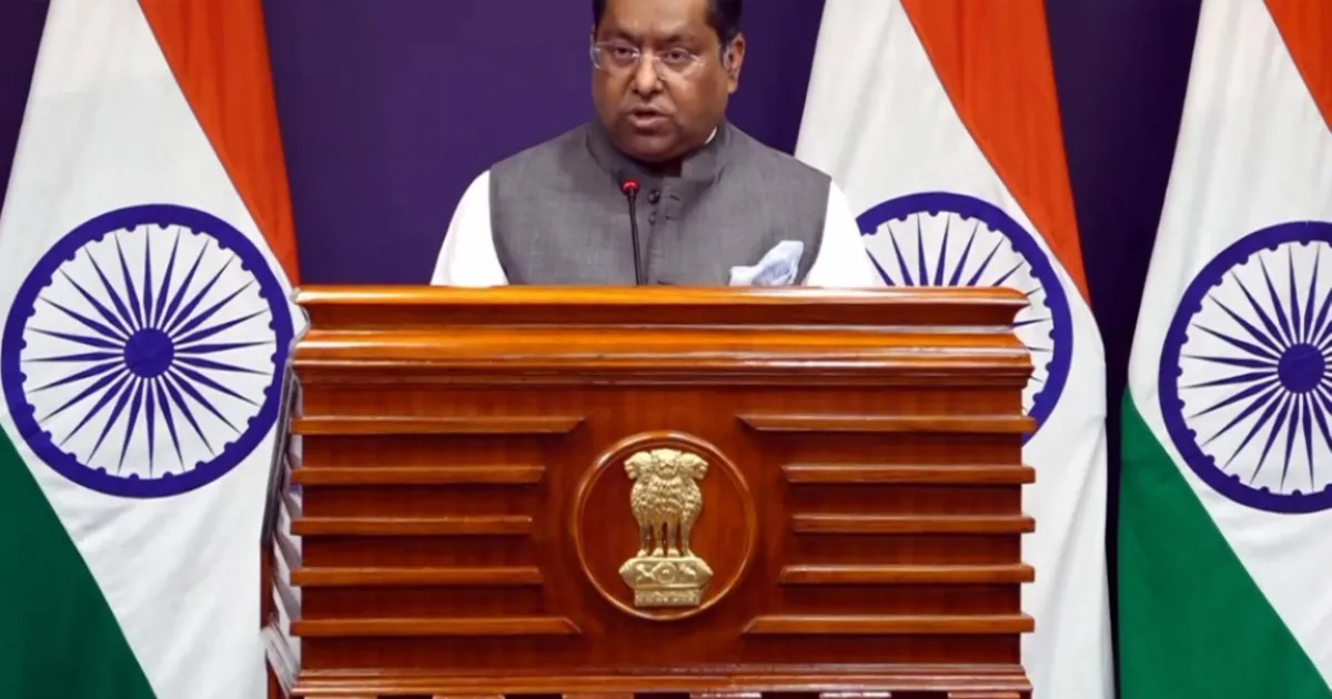 MEA Confirms India Monitoring US Bipartisan Bill Allowing 500% Tariffs on Russian Oil