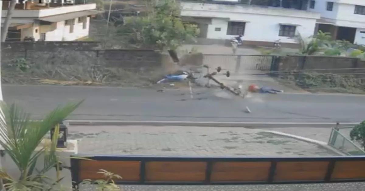 Two Students Injured After High-speed Motorcycle Crashes Into Electric Pole In Karnataka