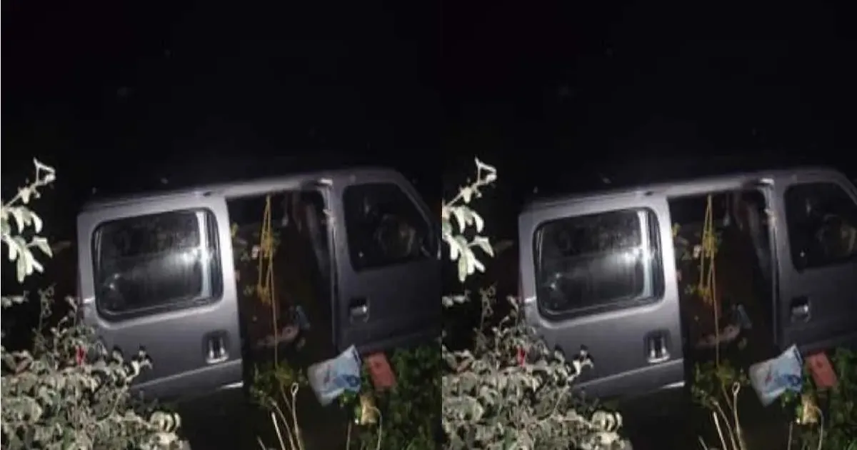 Four Killed After Van Carrying 11 Crashes Into Pond In Kanpur