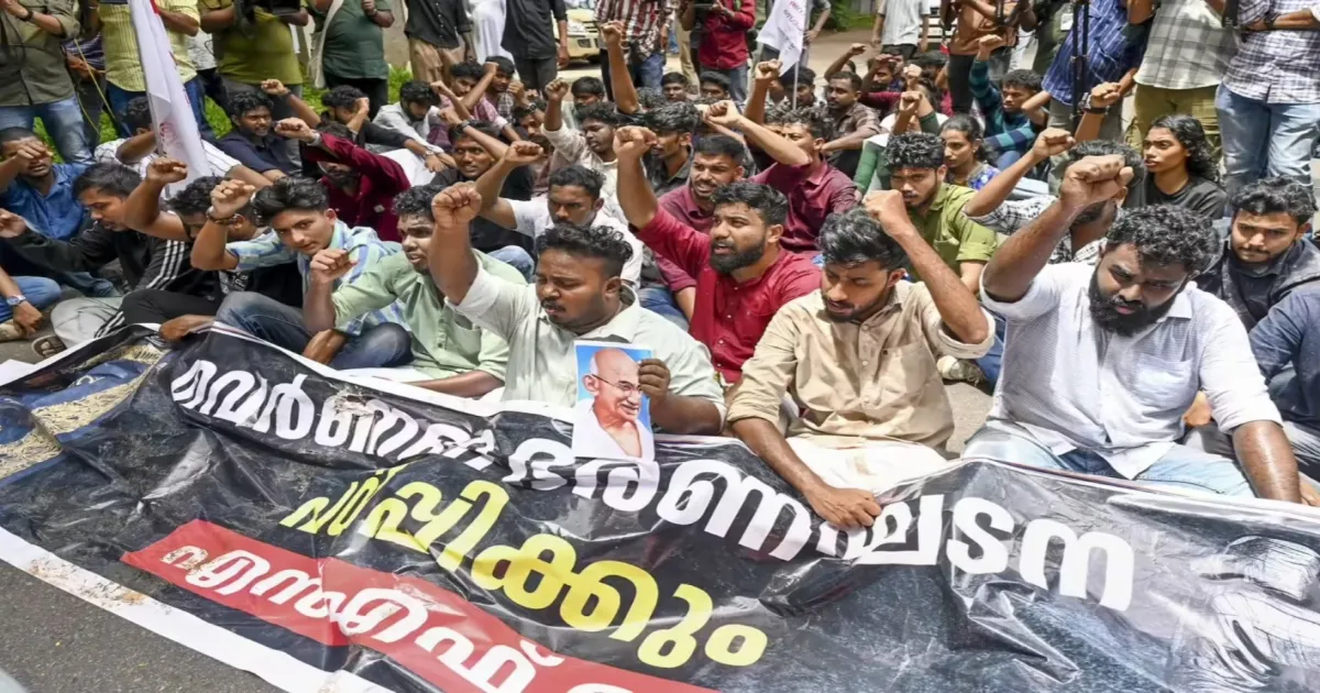 Residents Protest In Kochi Over Police Delay In Arrest in Hit-and-run
