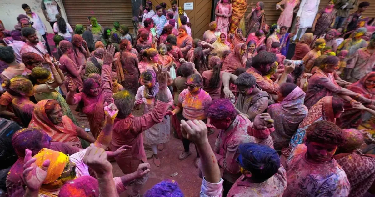 Delhi Records 33°C On Holi, Above Seasonal Average
