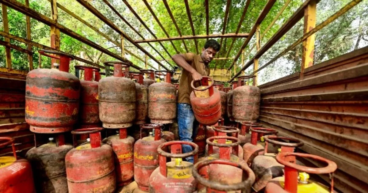 LPG Cylinder KYC Becomes Mandatory With Biometric Verification