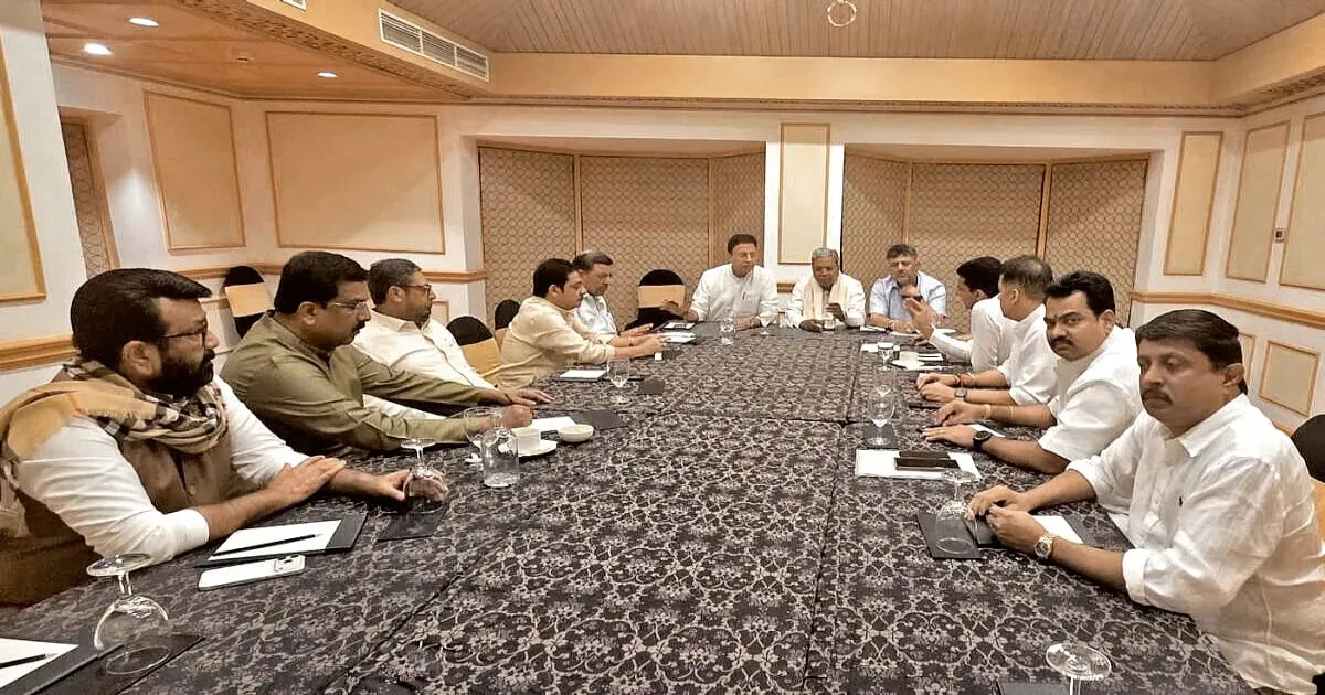 Karnataka Bypolls: Meti’s Son, Shamanur’s Grandson Nominated By Congress