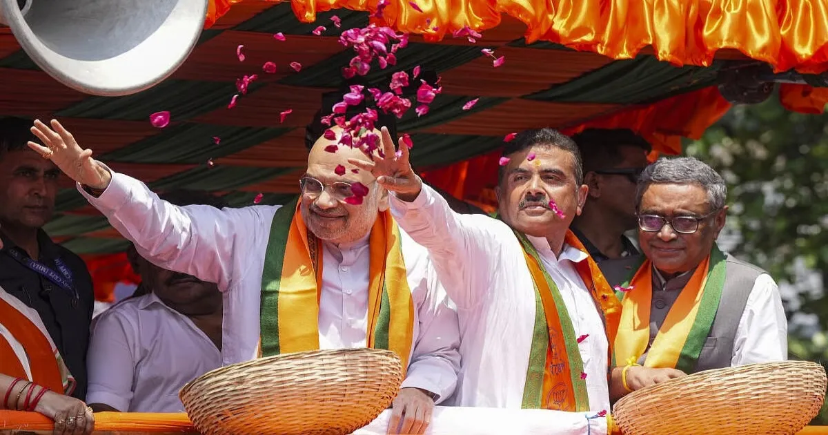 Suvendu Adhikari Files Bhabanipur Nomination; BJP Showcases Strength, TMC Workers Present