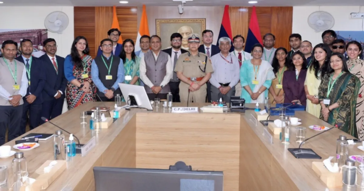 Delhi Police Commissioner Discusses Technology-Driven Policing With IIS Probationers