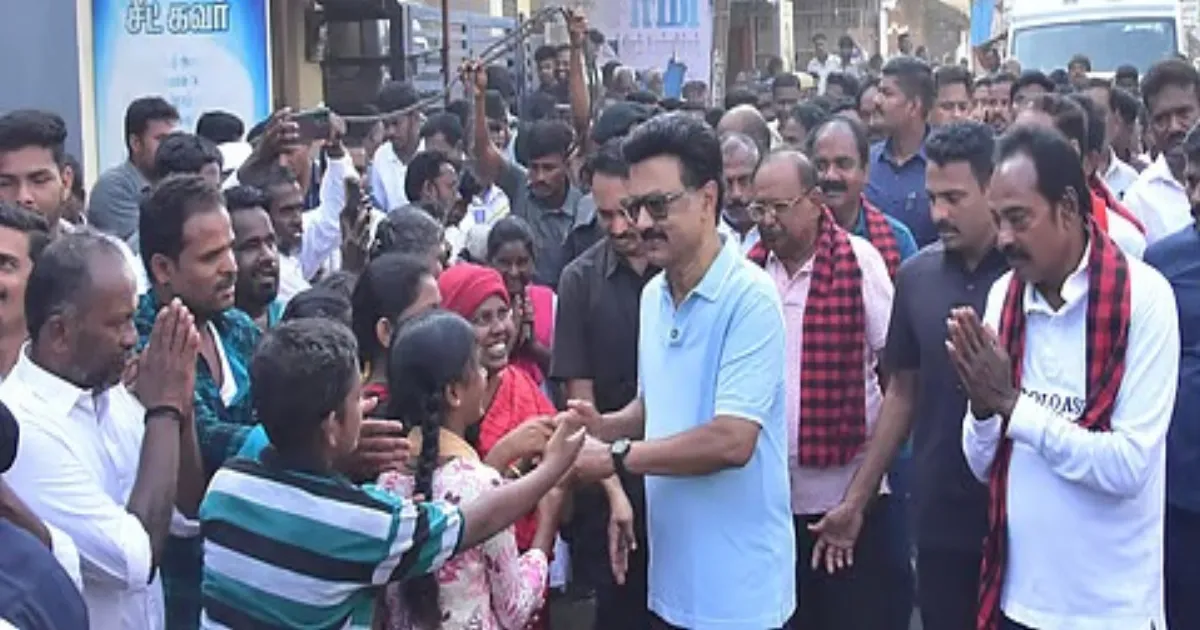 Stalin Interacts With Traders And Weavers During Paramakudi Campaign Event