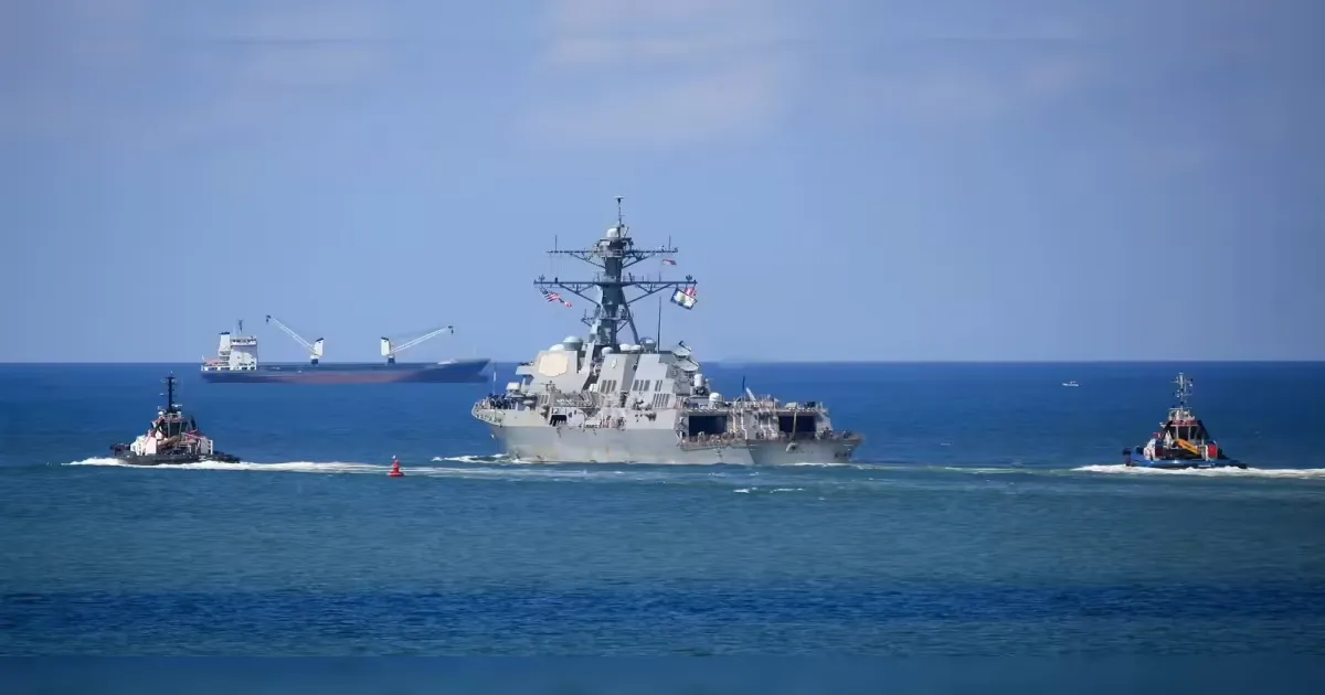 US And Iran Give Contradictory Accounts On Warship Movements In Strait Of Hormuz