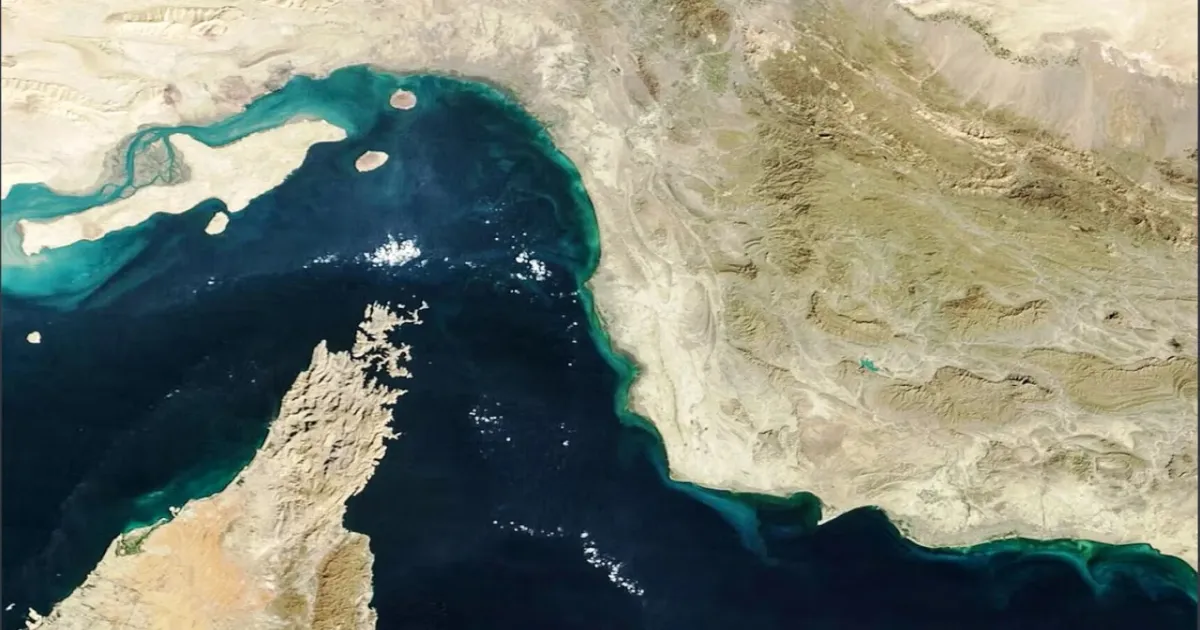 Khamenei Adviser Says Iran Will Stay in Hormuz Until Rights Are Secured Amid US Blockade