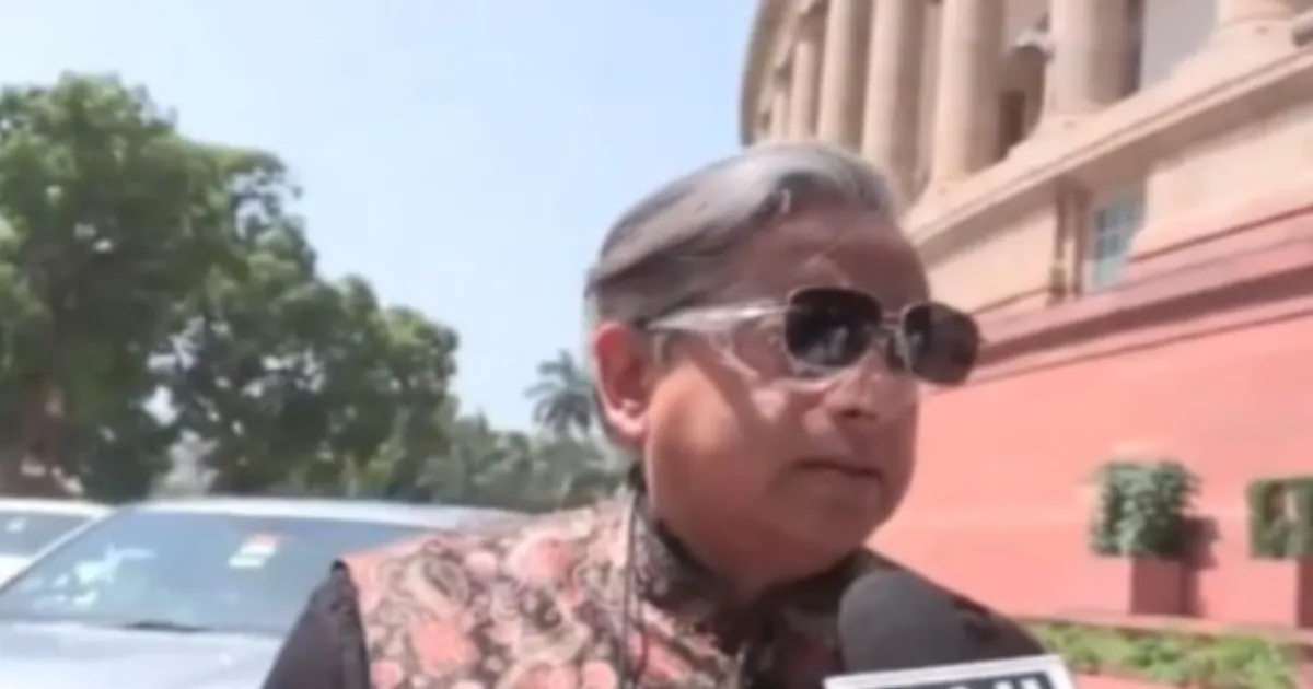 Shashi Tharoor Criticises Government For Linking Delimitation With Women Reservation Bill