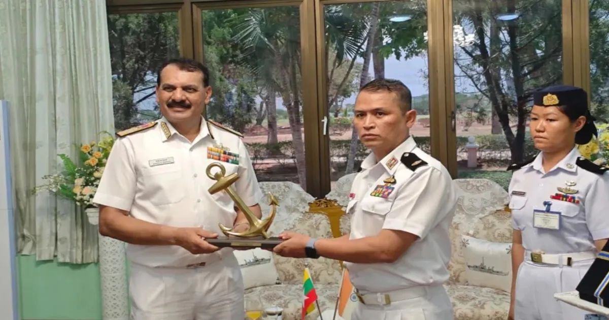 Indian Navy Chief Discusses Maritime Security With Myanmar Defence Minister