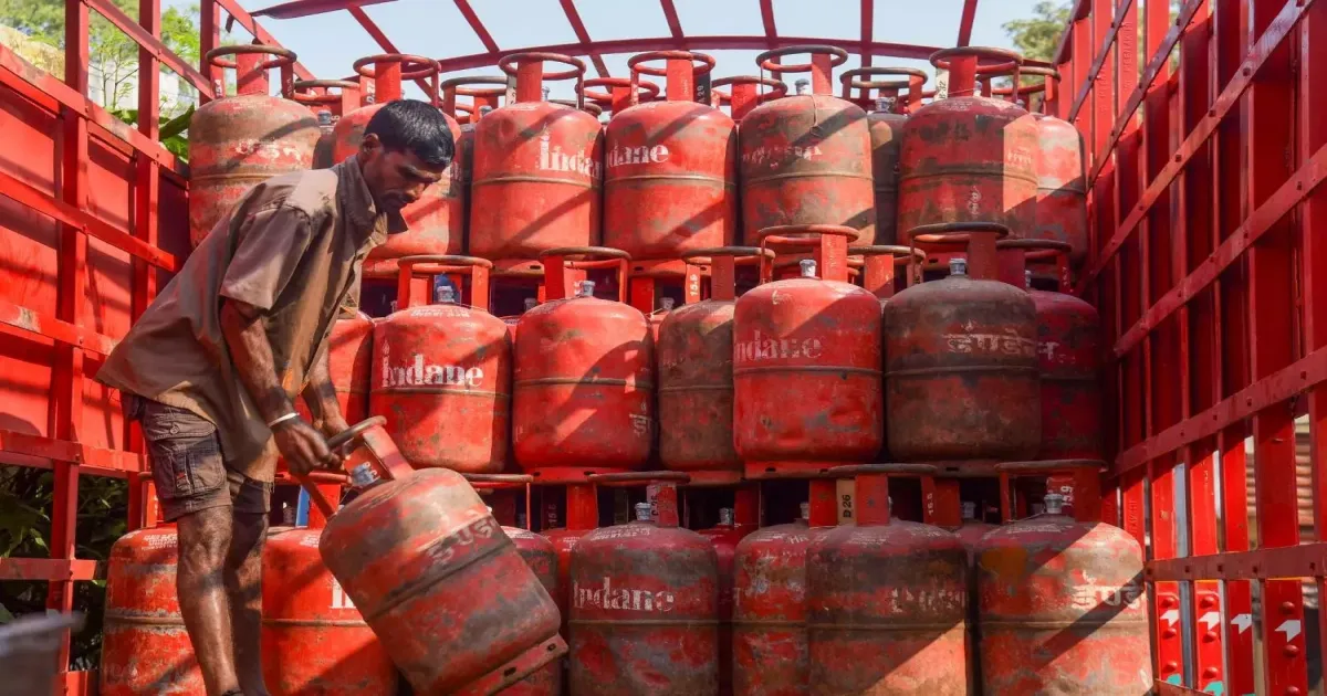 Government Confirms Stable Fuel And LPG Supply, No Price Increase Planned