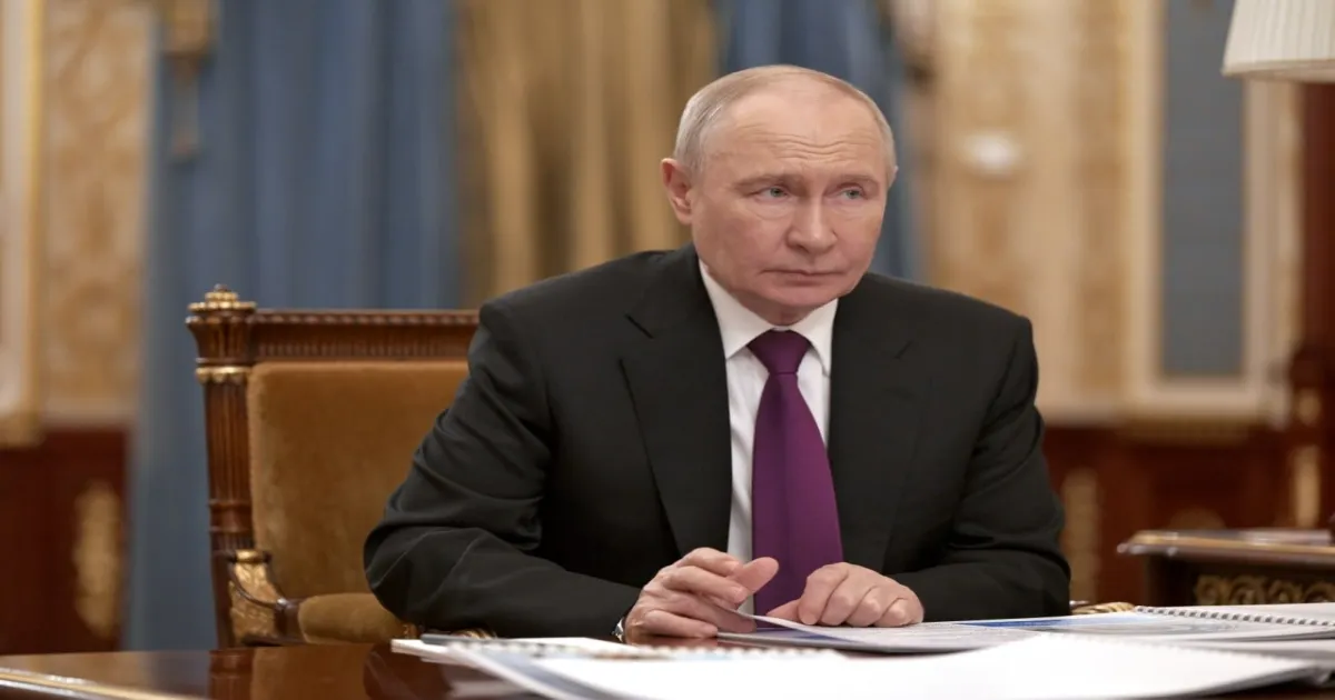 Report Says Putin is Living In Bunkers Amid Kremlin Security Concerns