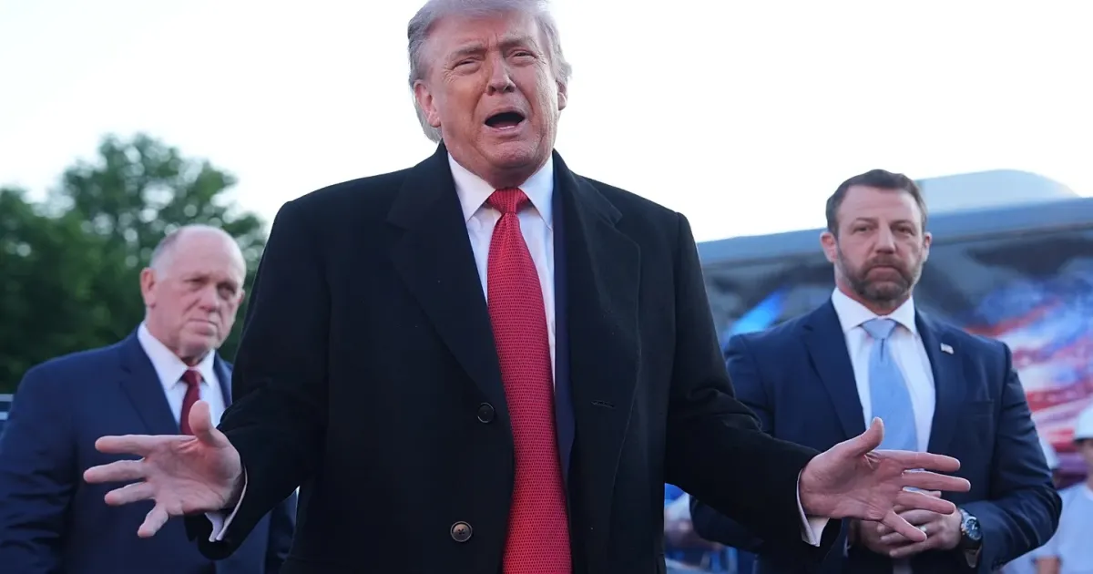 Trump Announces Temporary Ukraine Ceasefire During Russia Victory Day Period