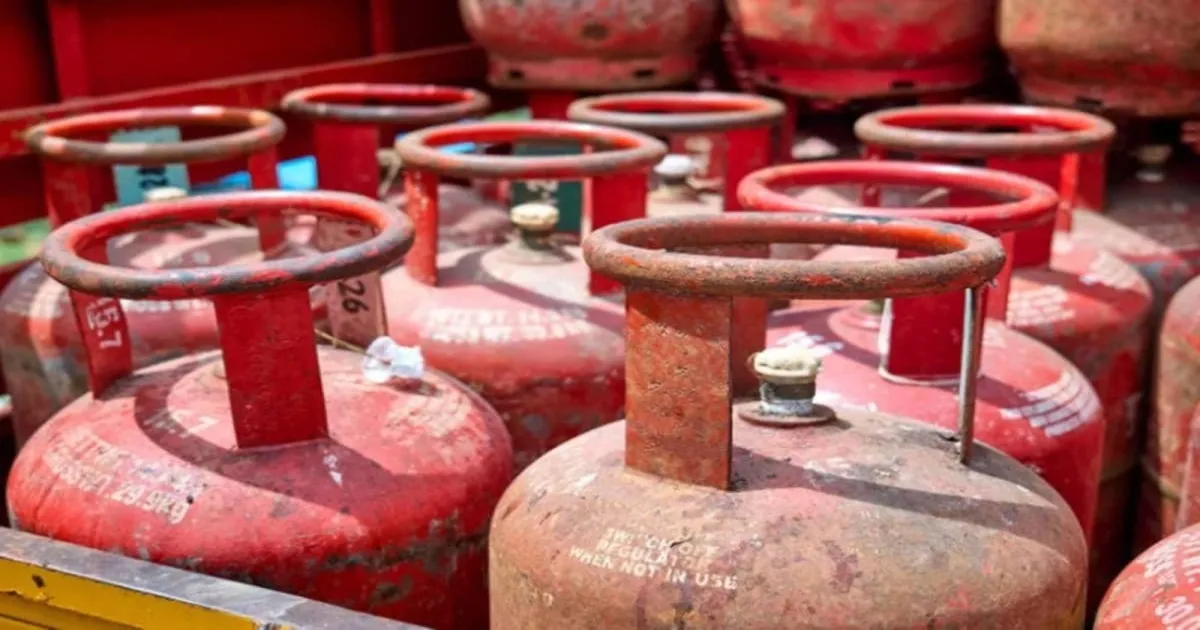 HPCL, IOCL And BPCL Alert Customers About Fake LPG Delivery Messages