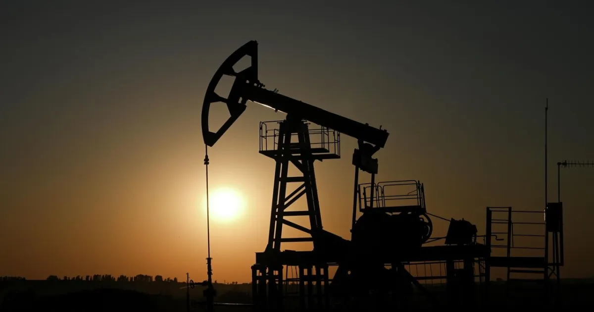 US Waiver On Russian Oil Expires, Triggering Concerns Over Indian Fuel Prices