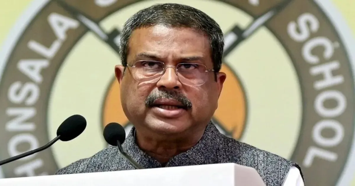 Dharmendra Pradhan Accepts CBSE OSM Failures, Promises Swift Corrective Measures