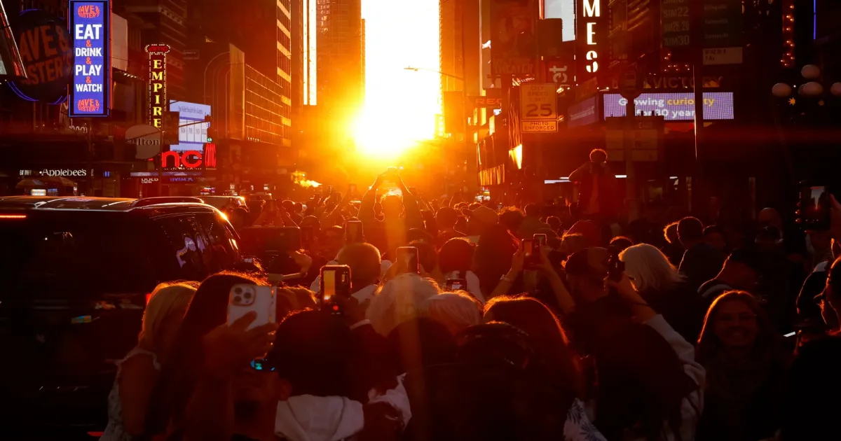  Manhattanhenge Transforms New York Streets Into Golden Sunset Corridors