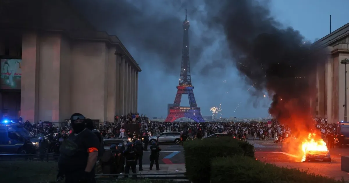Paris Sees Widespread Unrest After PSG Win Over Arsenal in Champions League Final