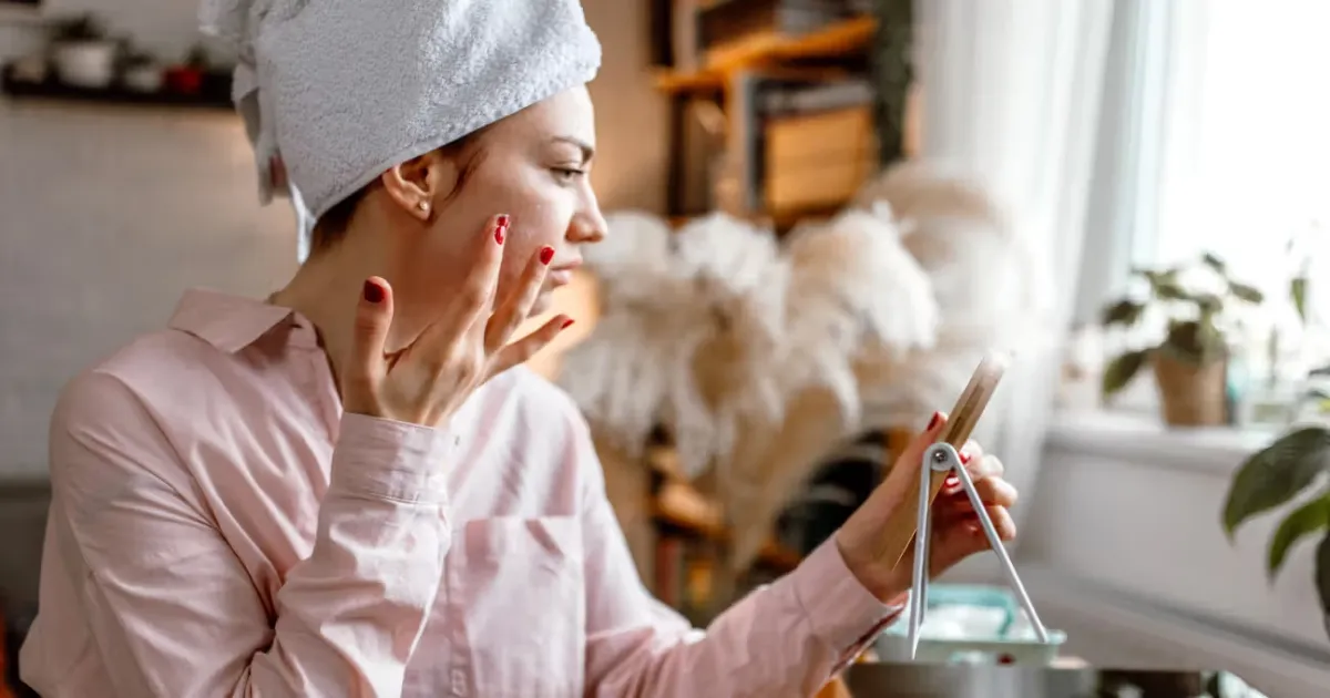 Dermatologist Warns Lemon Juice, Baking Soda Can Disrupt Skin pH