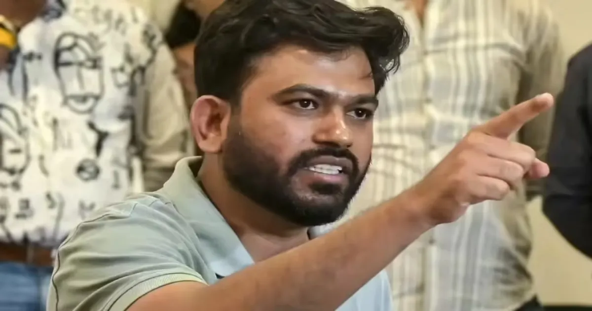 Men Accused Of Slapping Abhijeet Dipke Garlanded Following Release After Jaipur Protest