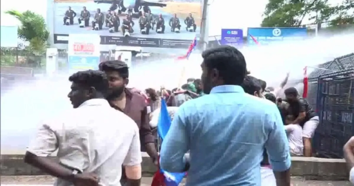Kerala Assembly Witnesses Uproar Over Alleged Use Of Dirty Water In Protest