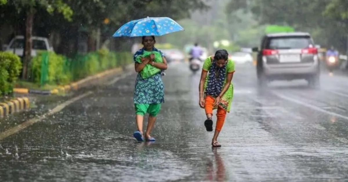 Mumbai On Alert As IMD Forecasts Rain, Thunderstorms And Strong Winds