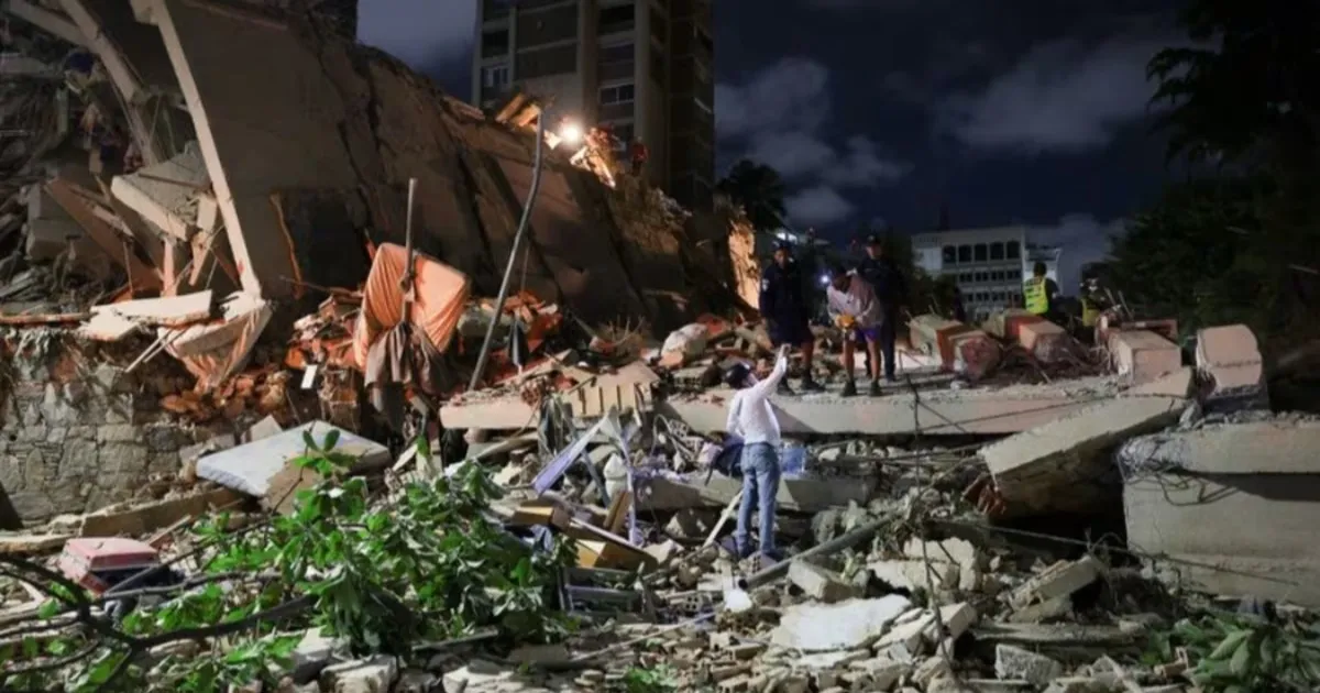 Powerful Venezuela Earthquakes Cripple Infrastructure, Force Airport Closure And School Suspensions