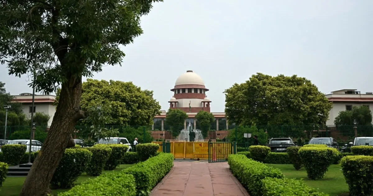 Supreme Court Seeks Replies From Centre, Tamil Nadu On Vacant Medical Seats Plea
