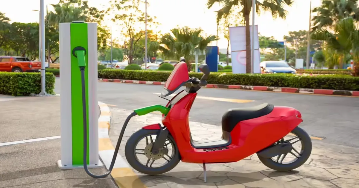 Delhi EV Policy 2.0 To Phase Out New Petrol Two-Wheelers By 2028