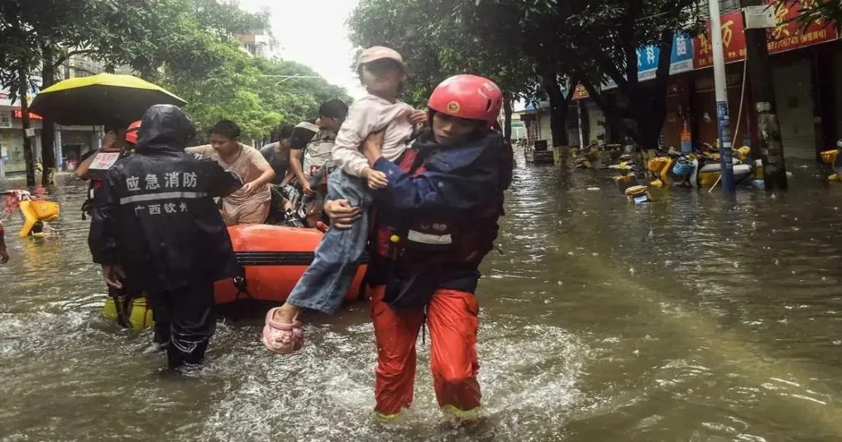Southern China Flooding Leaves 39 Dead, Authorities Step Up Relief Operations