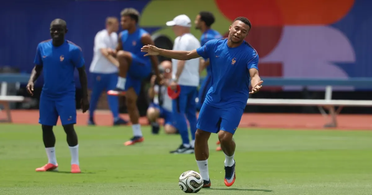 German Great Oliver Kahn Analyses Fine Margins Ahead Of World Cup Semi-Finals