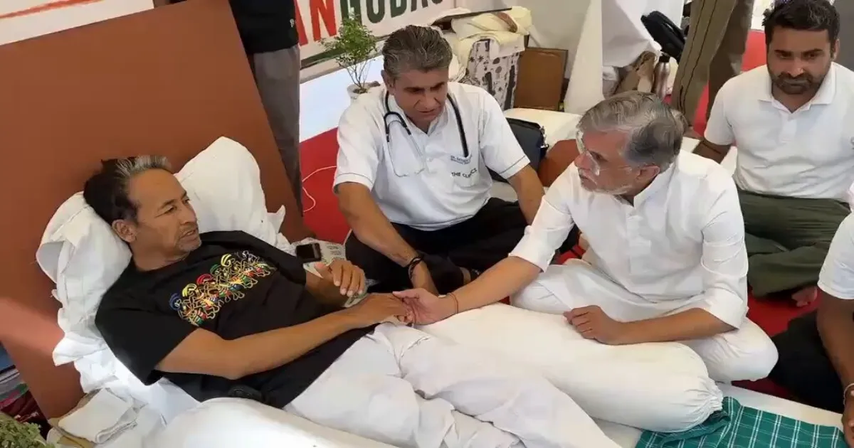 Pawan Khera Extends Congress Support After Meeting Sonam Wangchuk At Jantar Mantar
