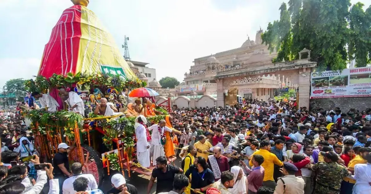 Thousands Join Rath Yatra As Chariot Pulling Begins With 'Jai Jagannath' Chants