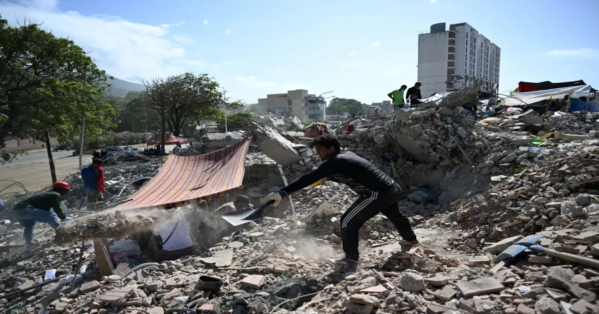 Venezuela Earthquake Death Toll Surpasses 5,000 as Search for Missing Continues