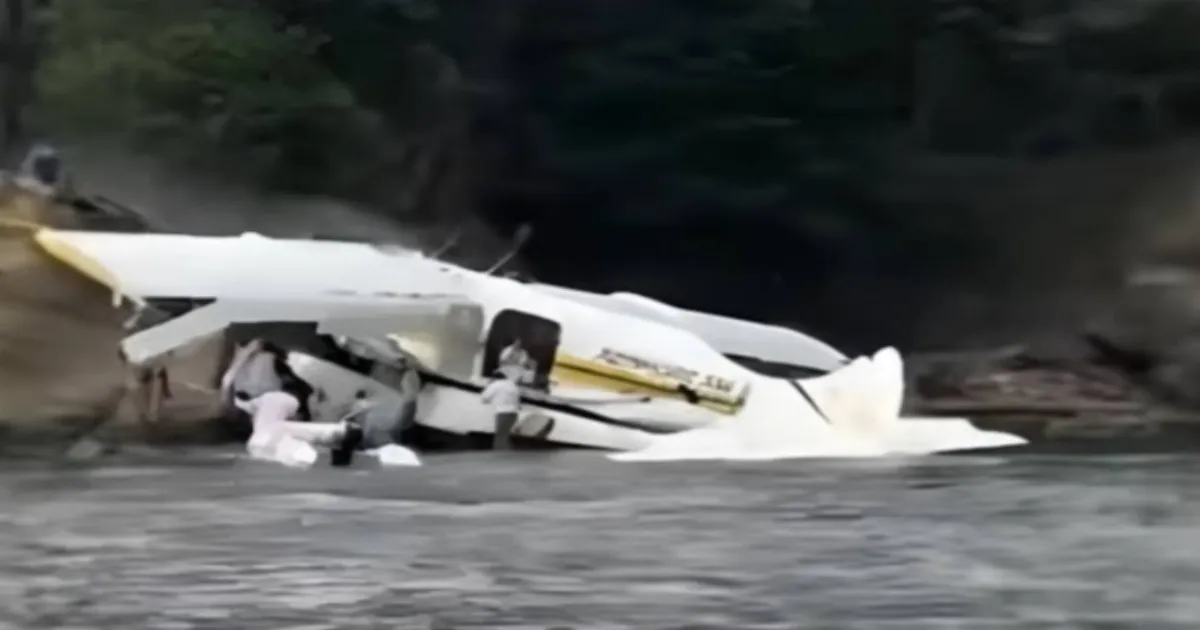 Emergency Landing Reported After Seaplane Incident Near Washington, Passengers Safe