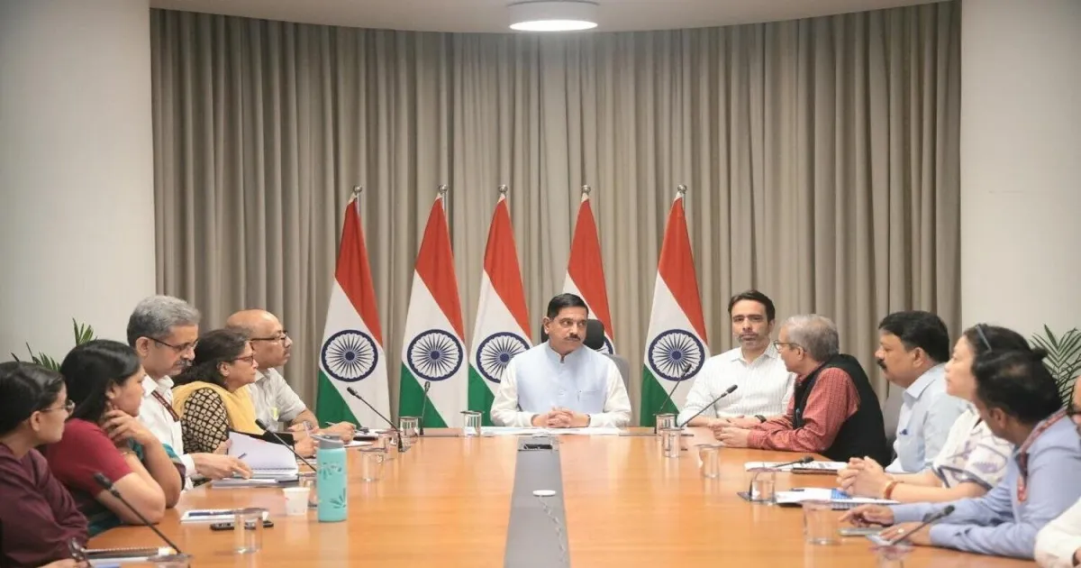 Pralhad Joshi Assumes Education Charge, Reviews Schemes And Ministry Priorities