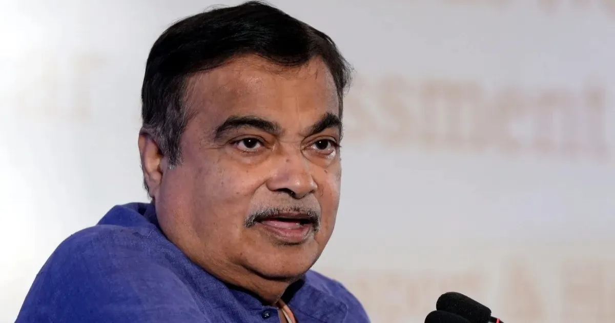 E20 Fuel Row Escalates As Kejriwal Campaign Targets Gadkari Amid Online Memes