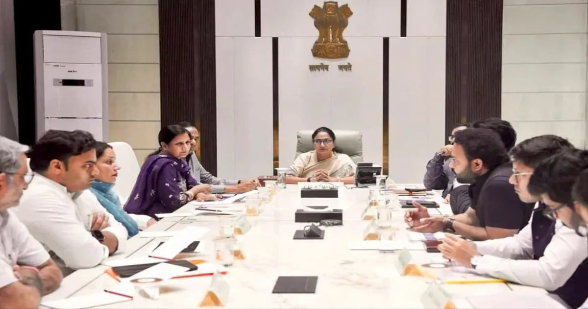 New Delhi Bill Proposes Property Aadhaar Cards For Every Piece Of Land