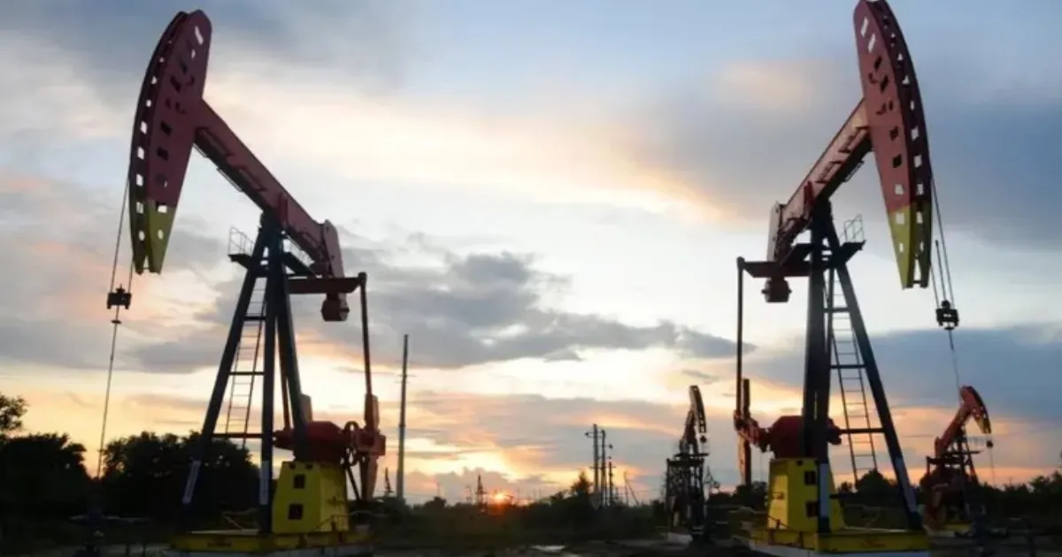 Oil Prices Fall As Bessent Signals Possible Hormuz Deal By Tuesday Or Wednesday