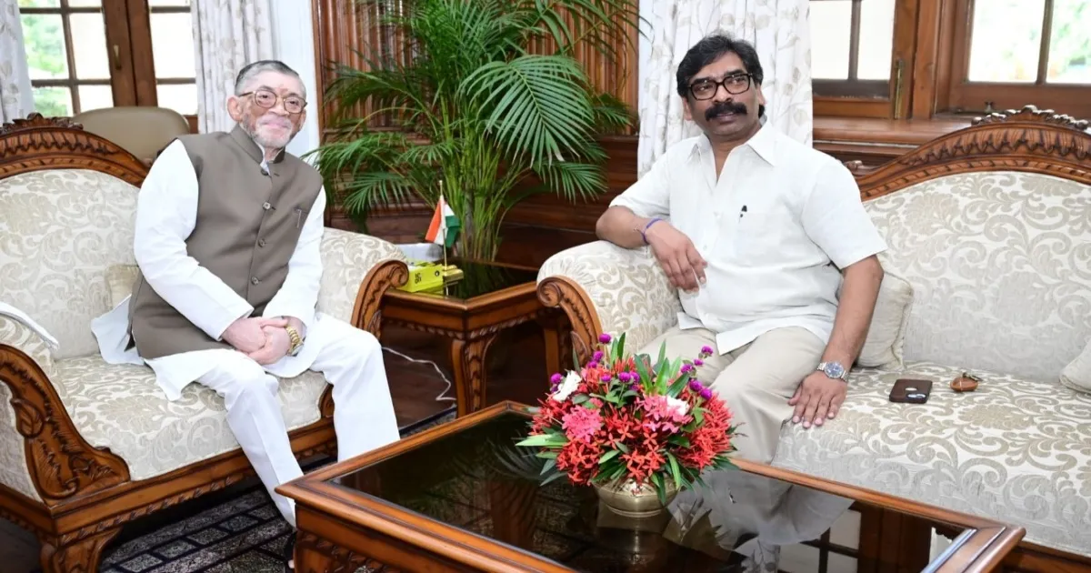 JPSC Controversy Escalates As Hemant Soren Discusses Student Concerns With Governor
