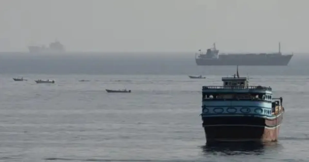Iran, Oman Agree On 60-Day Plan To Resume Hormuz Maritime Traffic