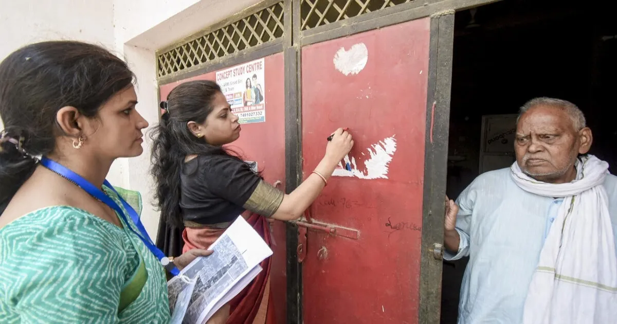 Centre Notifies 40 Questions For Census 2027, Including Caste And Covid Vaccine