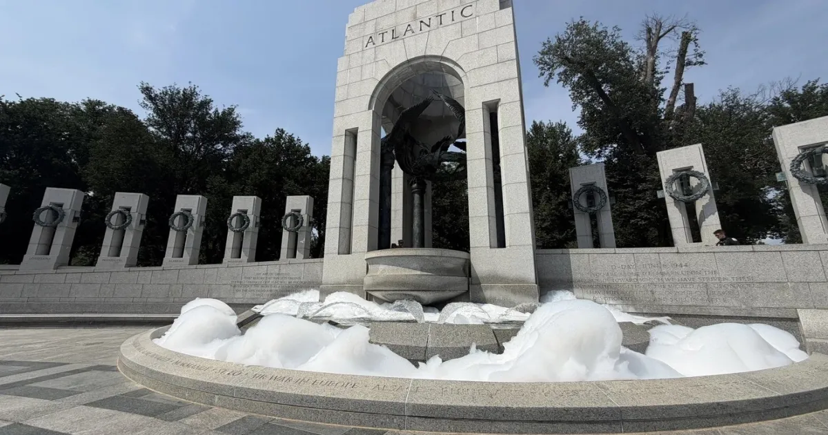 Washington’s World War II Memorial Vandalised With Graffiti And Soap Bubbles