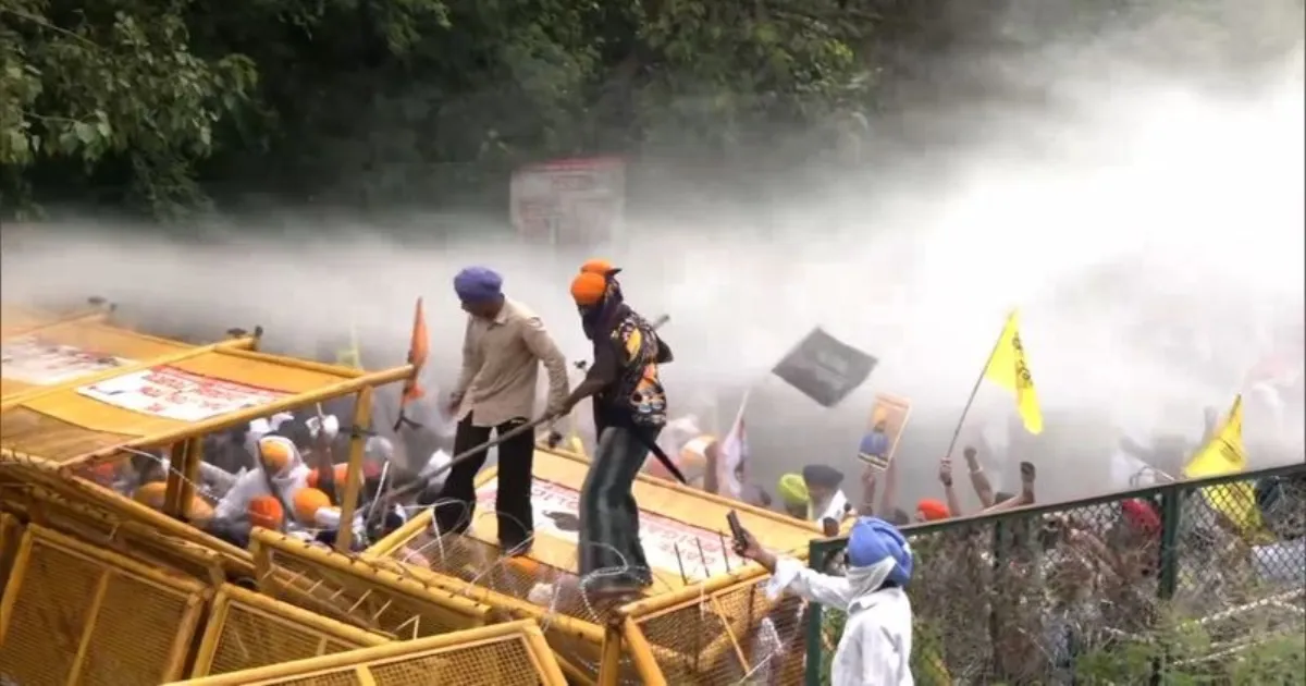 Police Disperse Quami Insaaf Morcha March With Tear Gas, Water Cannons